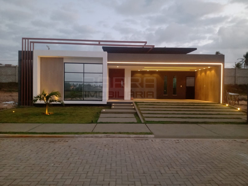 Casa de Condomínio à venda com 3 quartos, 216m² - Foto 1